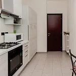 아파트 5 Min Orta Free Parking