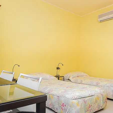 5 Min Orta Free Parking